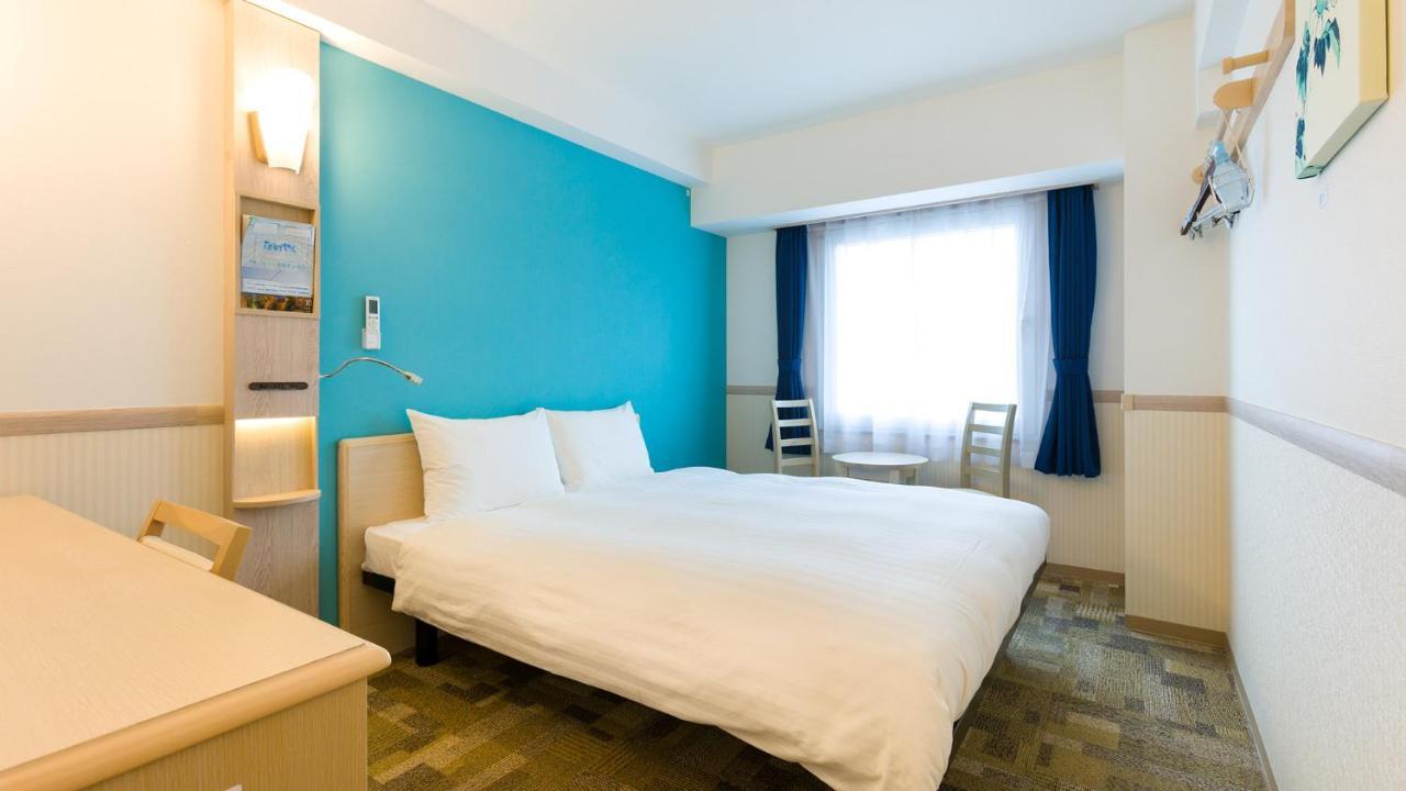 Toyoko Inn Ebina Eki Higashi Guchi Екстериор снимка