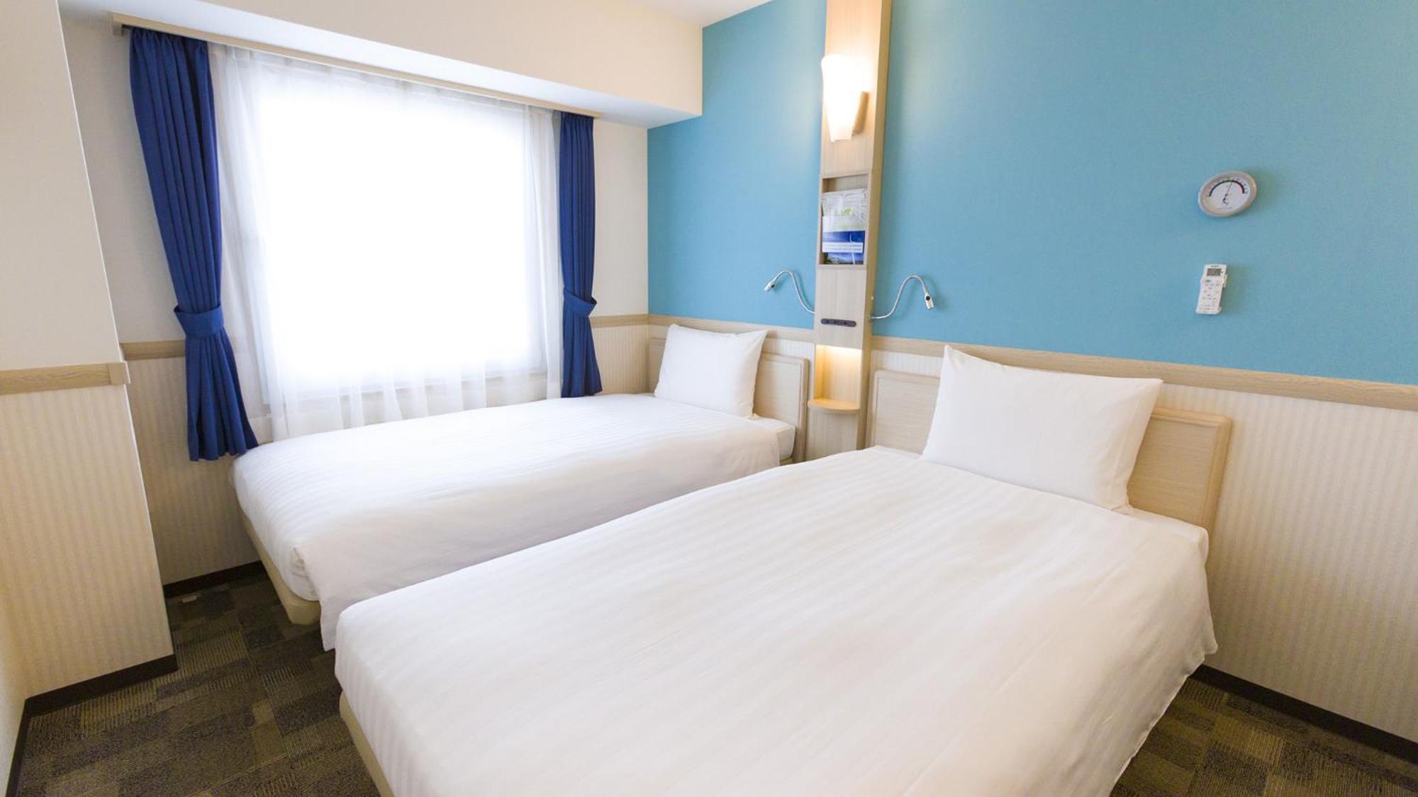 Toyoko Inn Ebina Eki Higashi Guchi Стая снимка