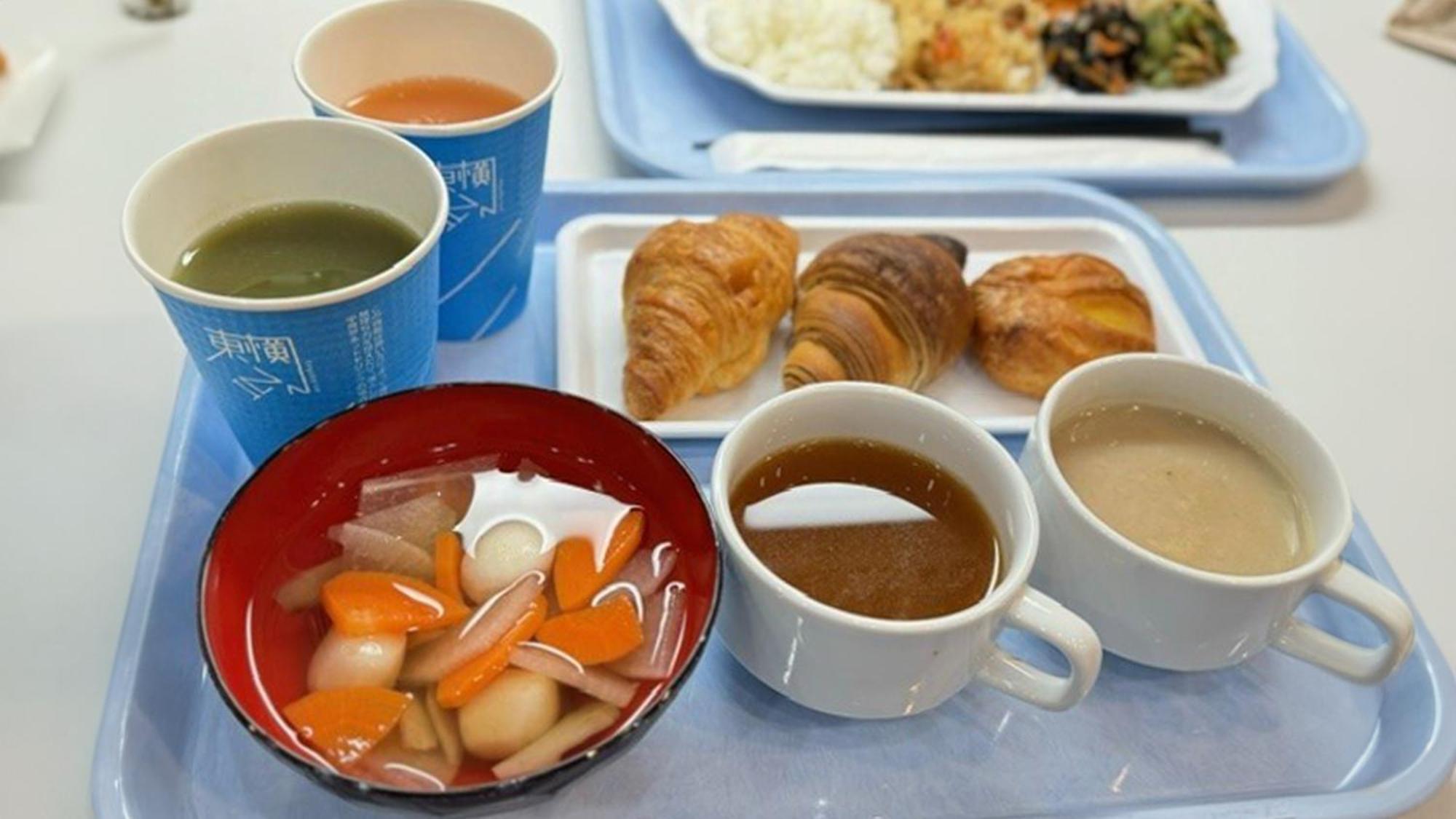 Toyoko Inn Ebina Eki Higashi Guchi Екстериор снимка